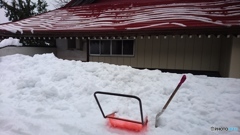 雪国の生活、屋根の雪おろし