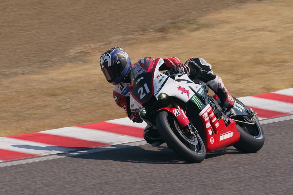 YAMAHA 中須賀選手