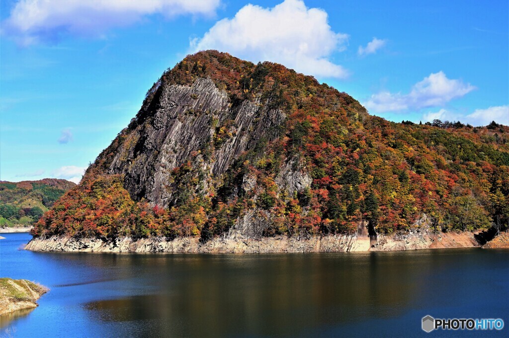 山燃ゆる・・