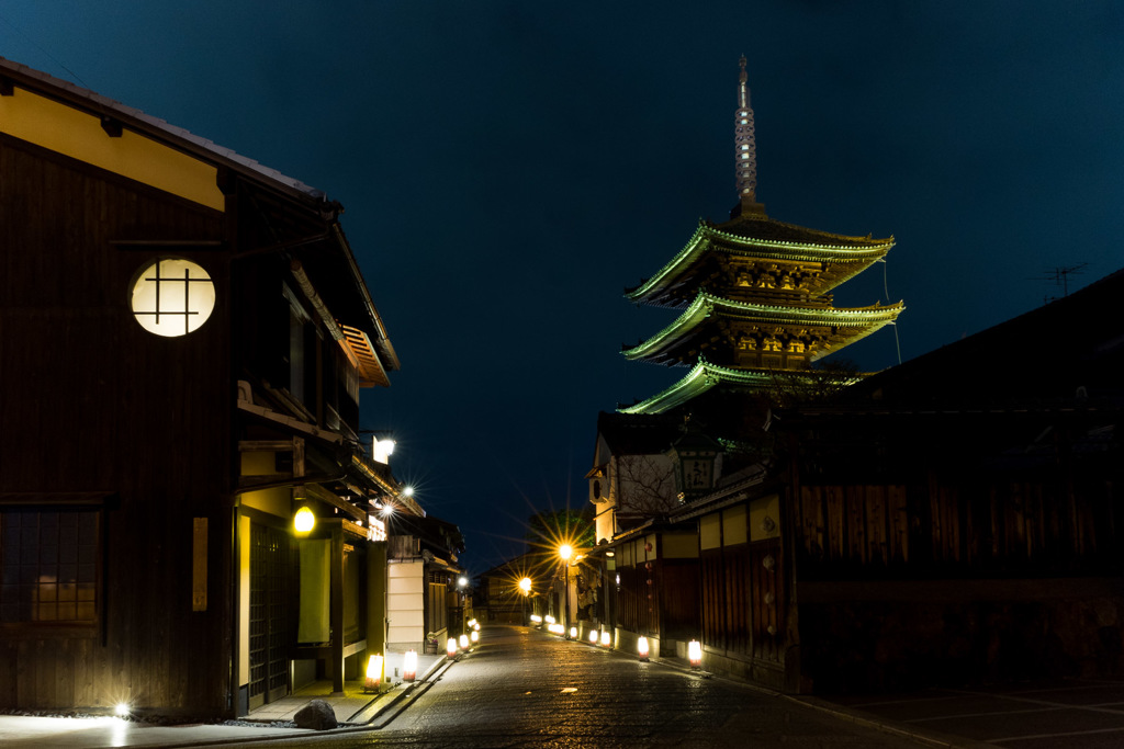 東山花灯路