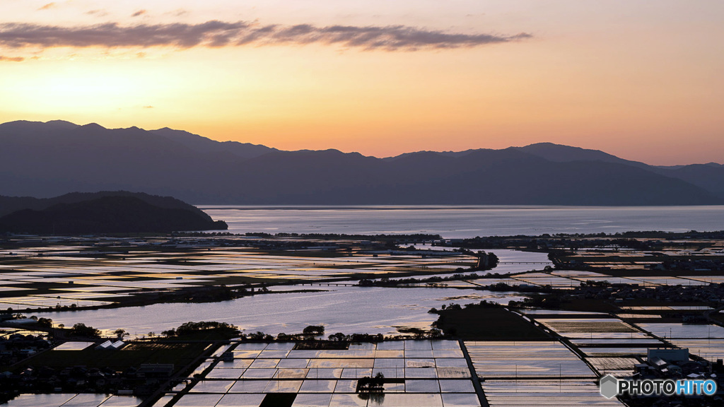 伊庭内湖の夕照