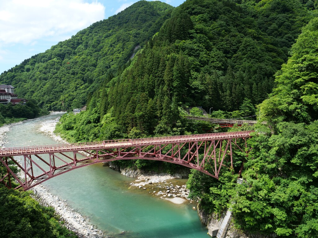 峡谷を架ける