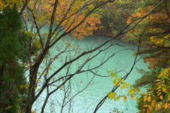 水辺の紅葉♪9