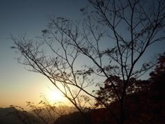山の夕暮れ