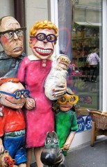 LOVELY  GLASSES  FAMILY  !!!
