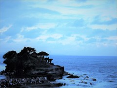 海に浮かぶ幽玄な聖地！