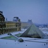 ルーブル美術館から雪化粧のパリを。。。