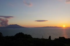 桜島と夕日