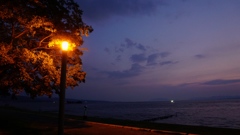 夕日の沈んだ宍道湖にて
