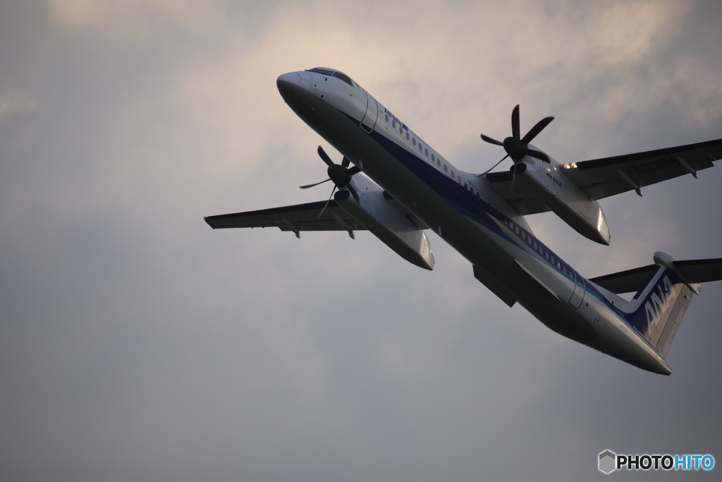 プロペラ機