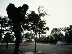 金次郎は公園でも勉強