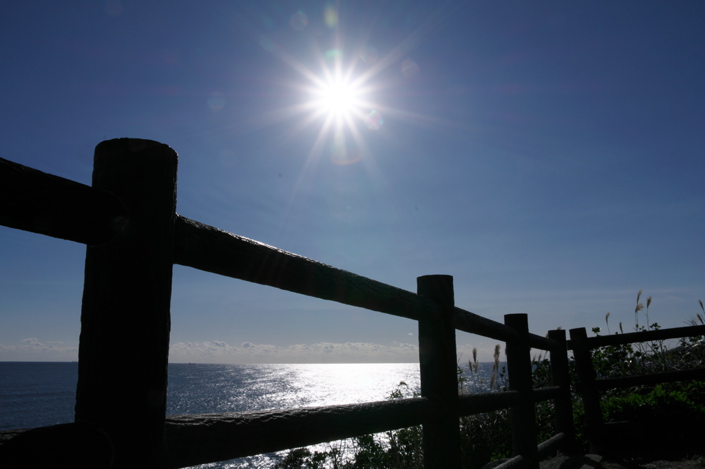 冬の海空