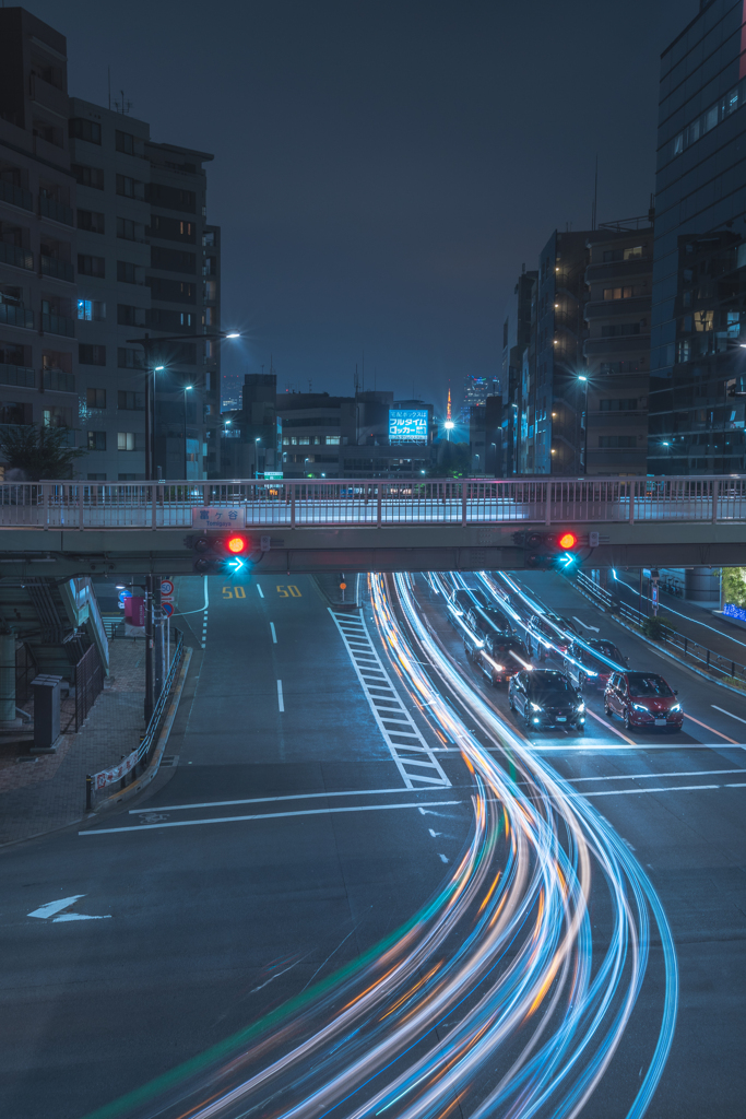 富ヶ谷歩道橋からの東京タワーと光跡