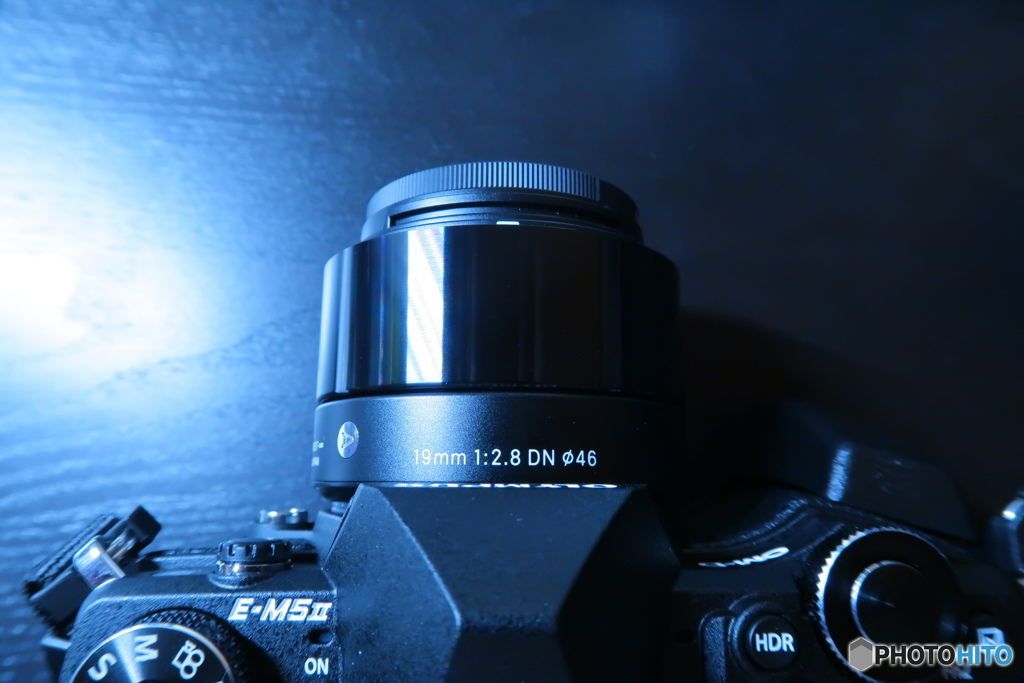 Em-5 m2ボディとシグマ19mm単焦点買いました