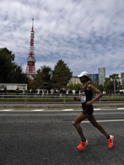 MGC 芝公園付近を疾走する福士選手