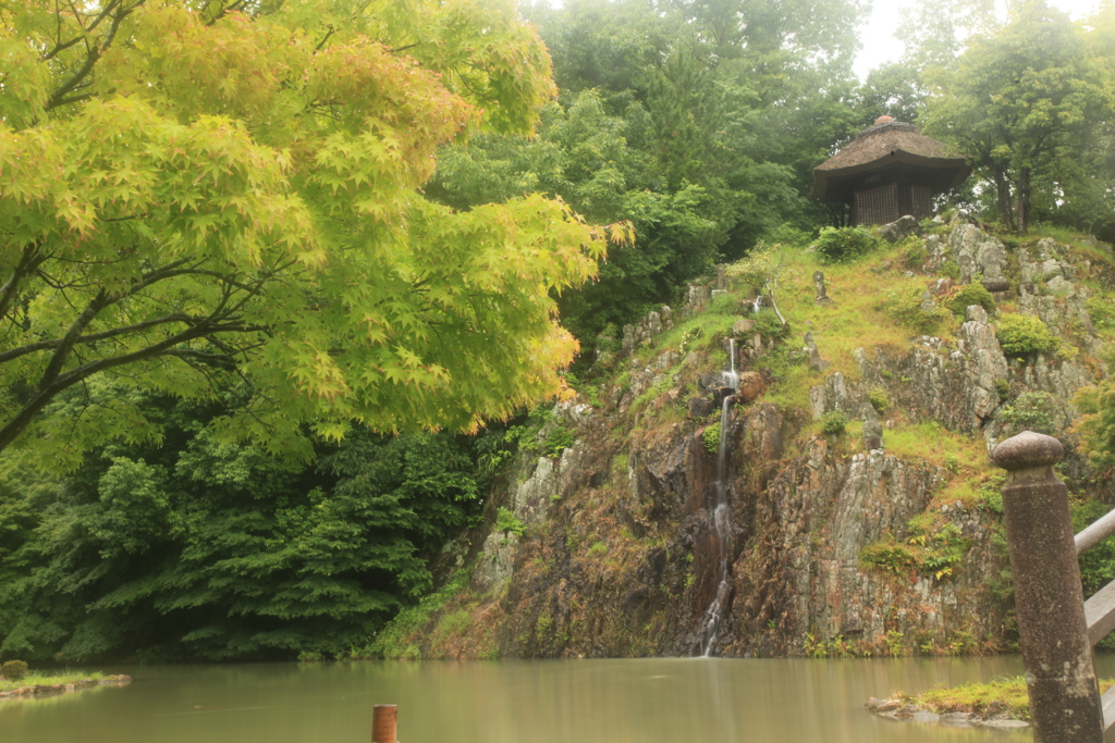 永保寺　白糸の滝