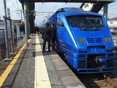 年一の臨時停車
