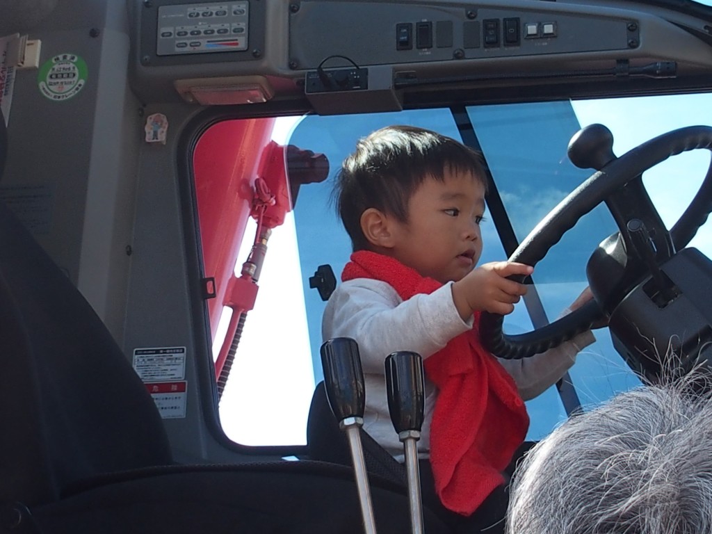 運転中は話しかけないでください。