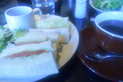 カフェでのひととき２