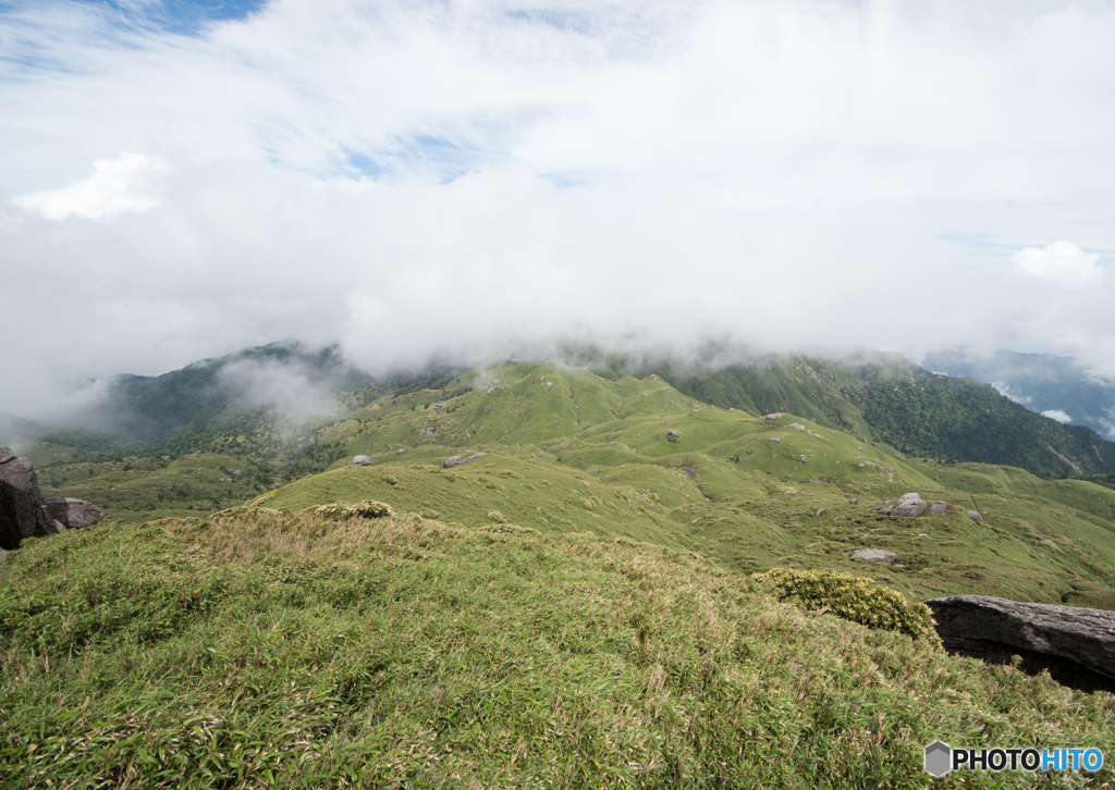 宮之浦岳山頂からの風景