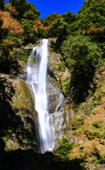 秘境の滝