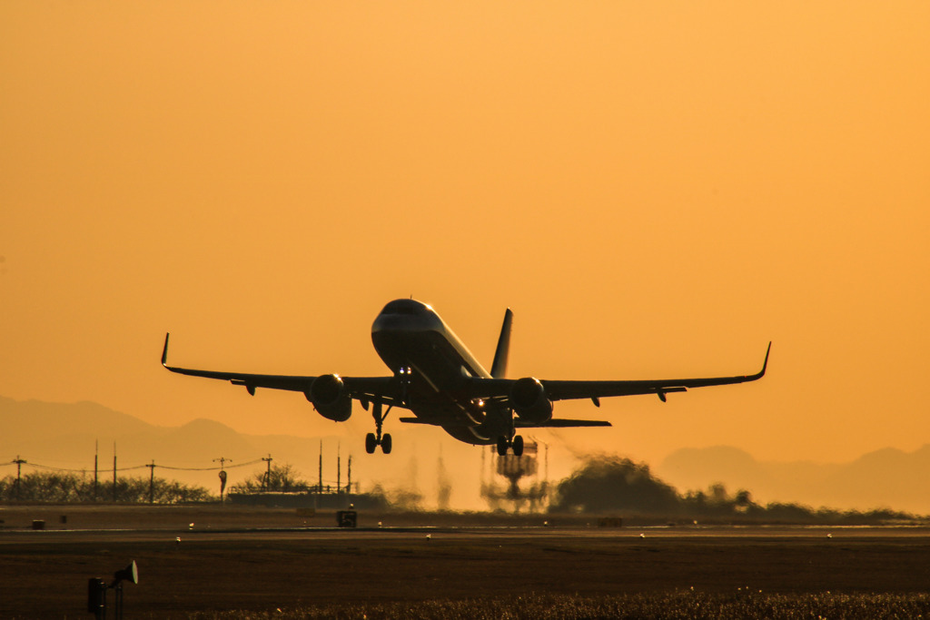 夕焼け飛行機