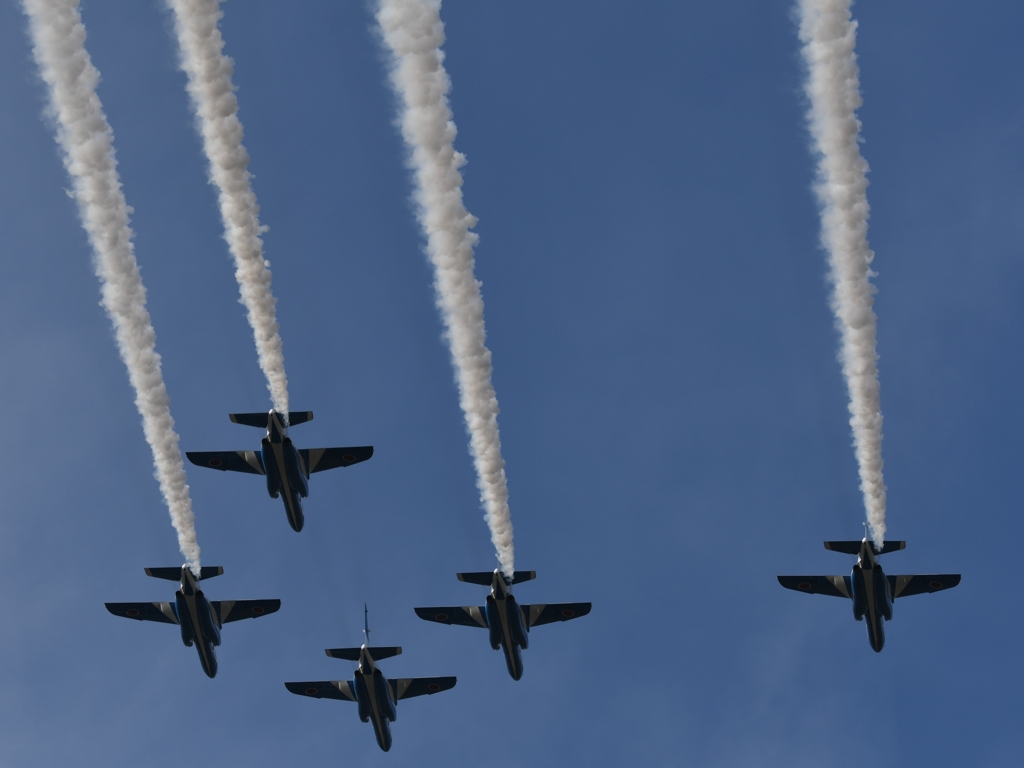 こっちのブルーも良いね～♪。