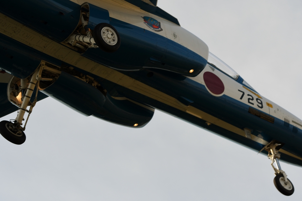 こっちのブルーも良いね～♪。