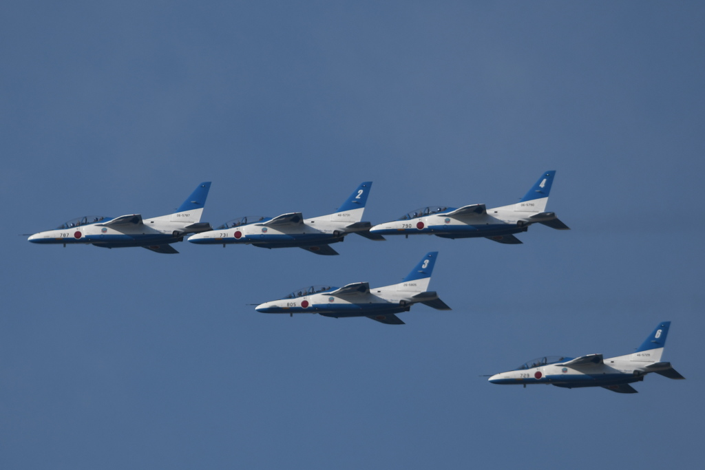 こっちのブルーも良いね～♪。