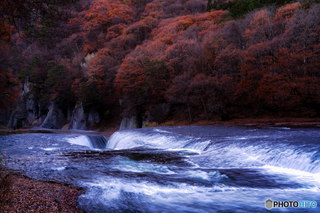 秋の吹割の滝