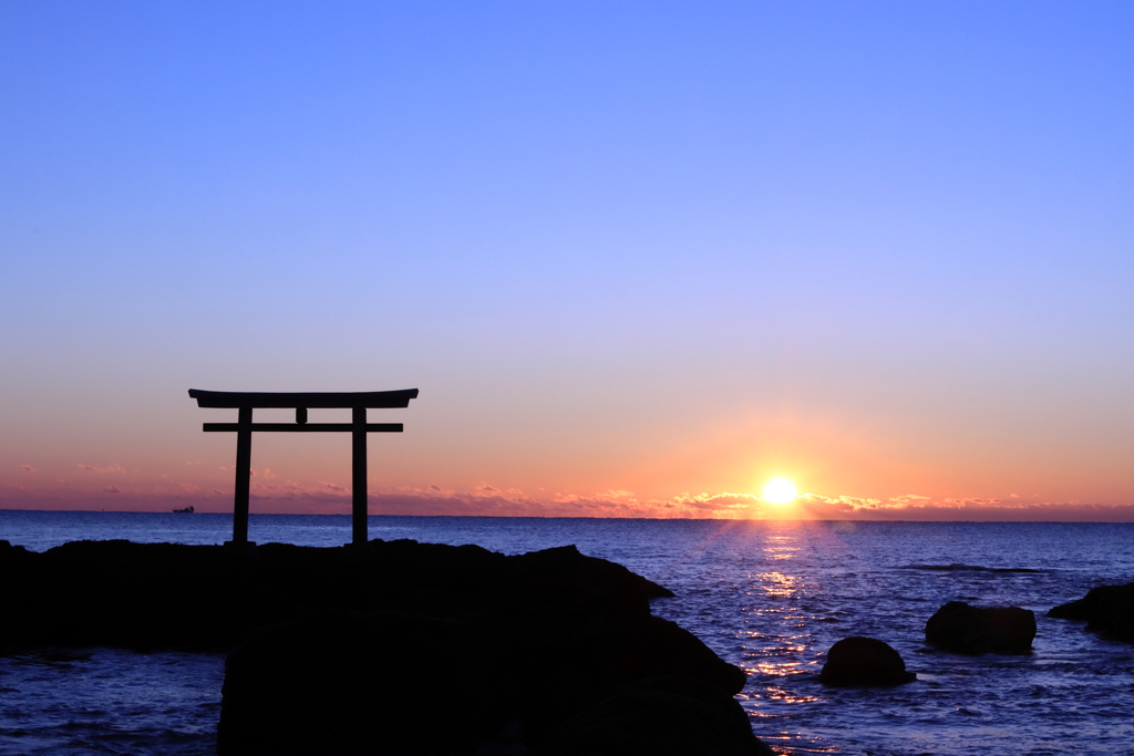 日出　一月三日