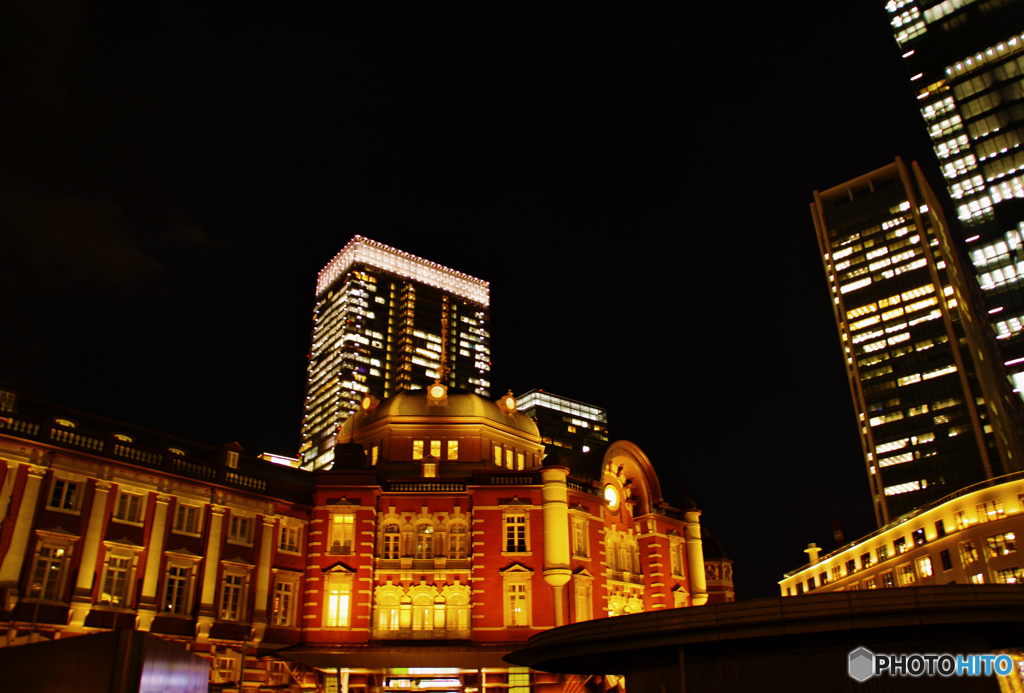新装　東京駅