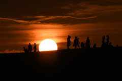 砂丘に沈む夕日