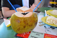 シンガポール