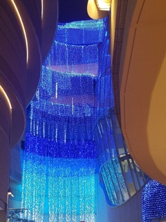 光.3..なんばパークス