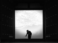 雲上の門番