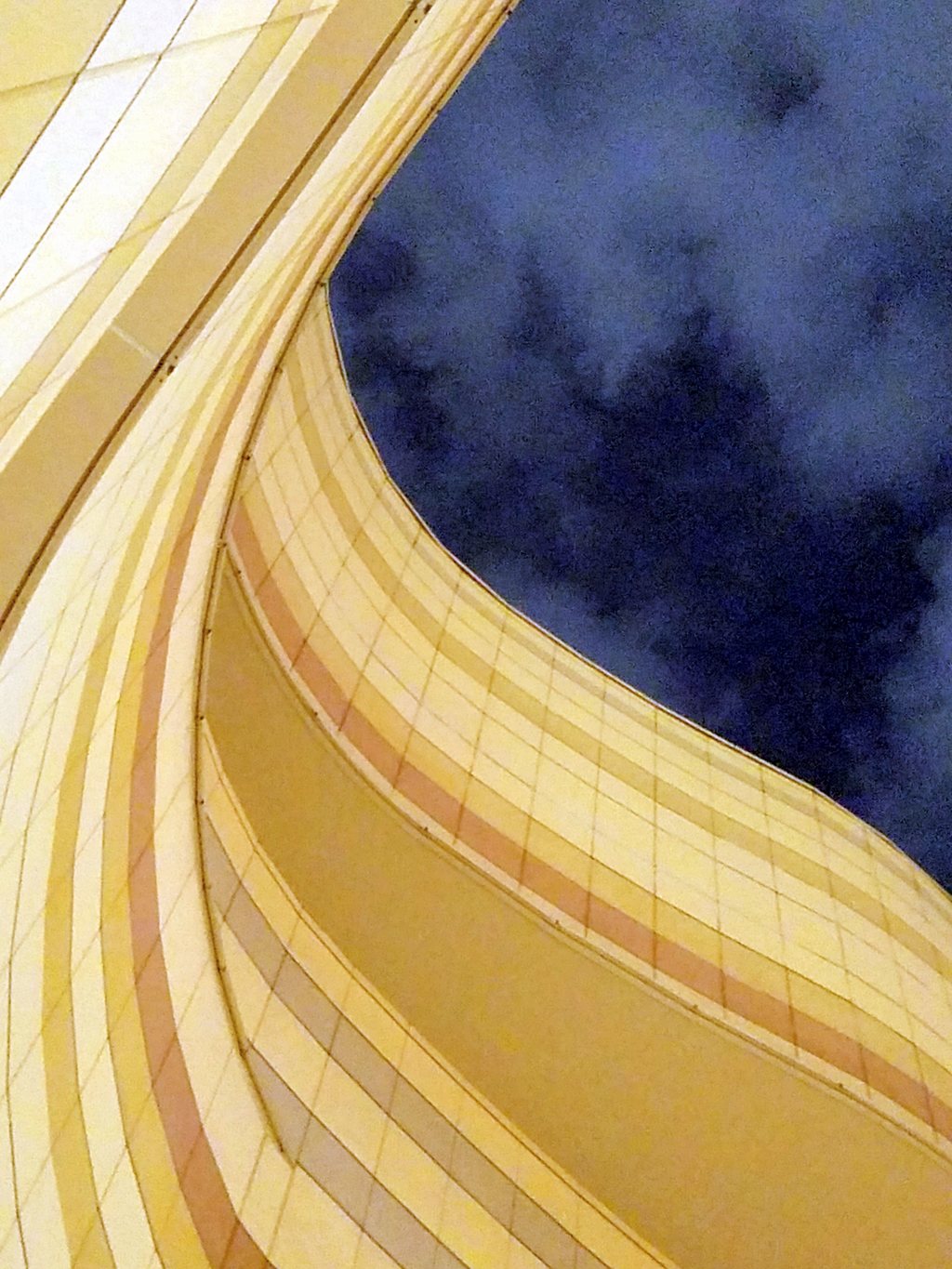 アールの壁1