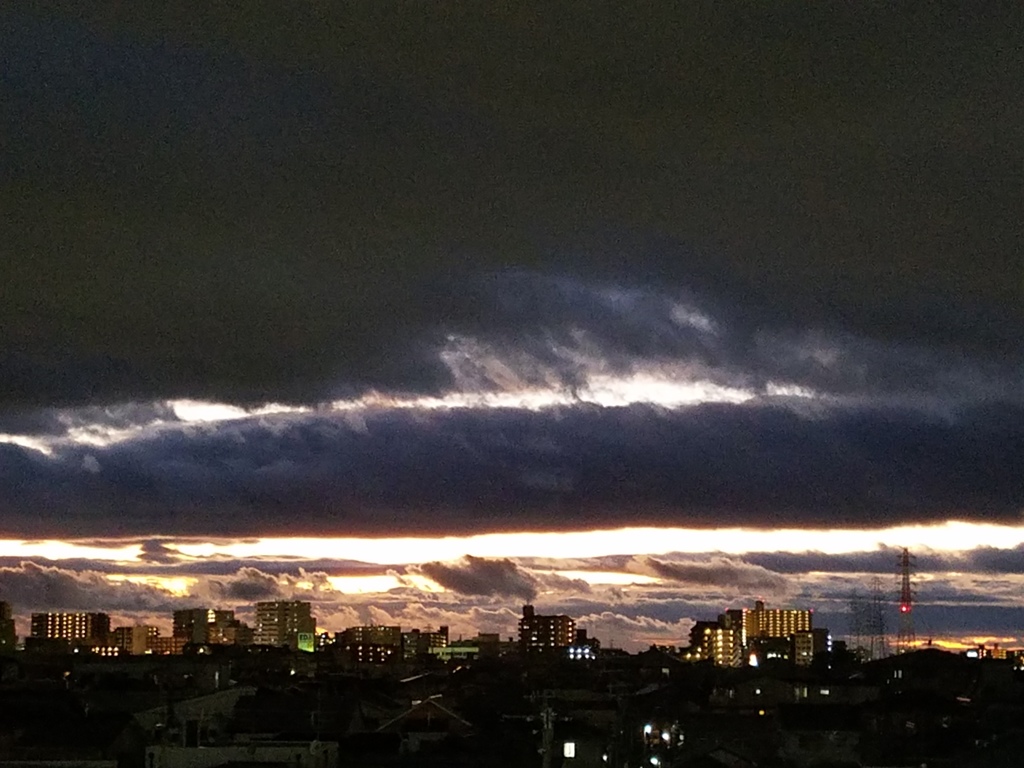台風の日.夕暮れ