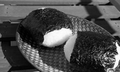 昼下がりの おにぎり