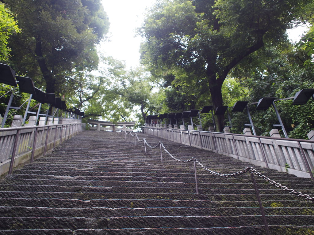 出世の石段（男坂)