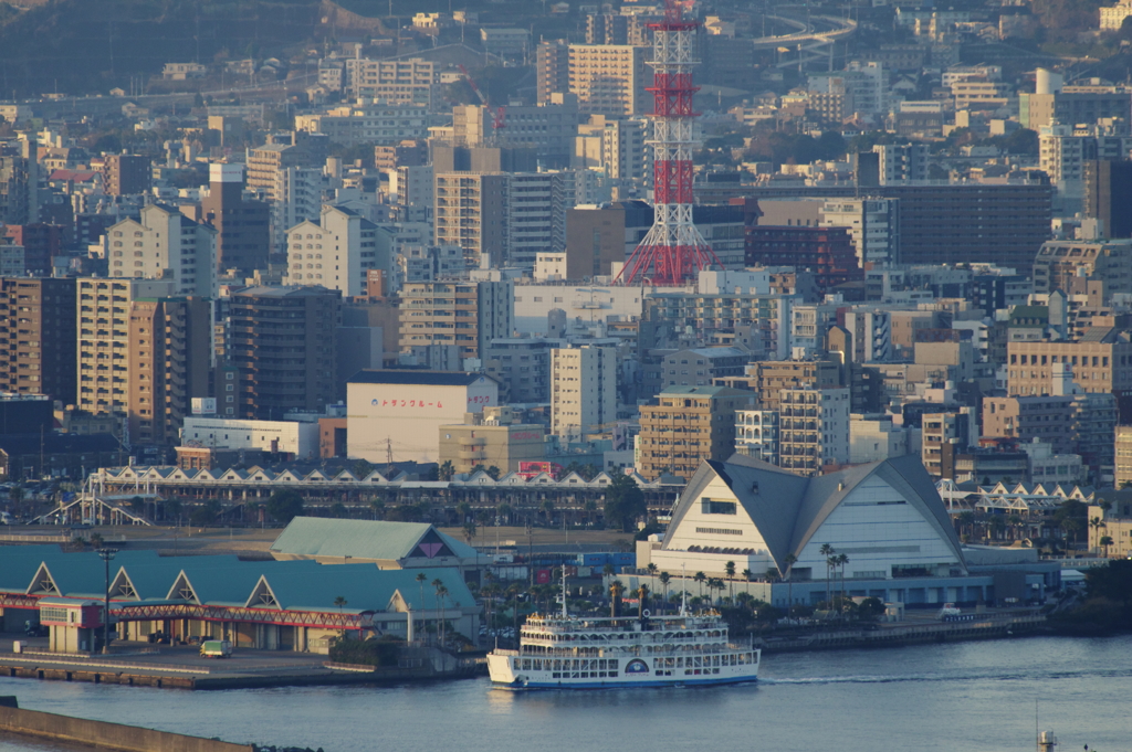 埠頭の朝(1)