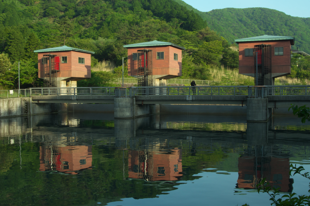 朝の水門