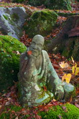 秋の石仏
