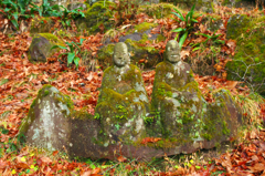 秋の石仏