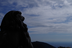 空を見る