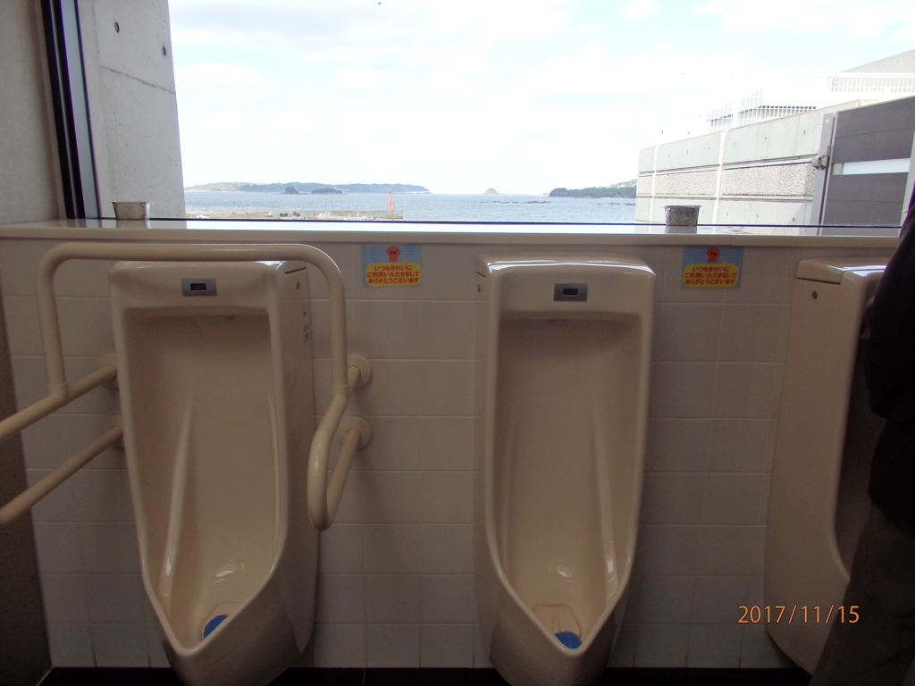 トイレより角島