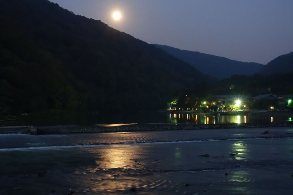 夜明けの嵐山
