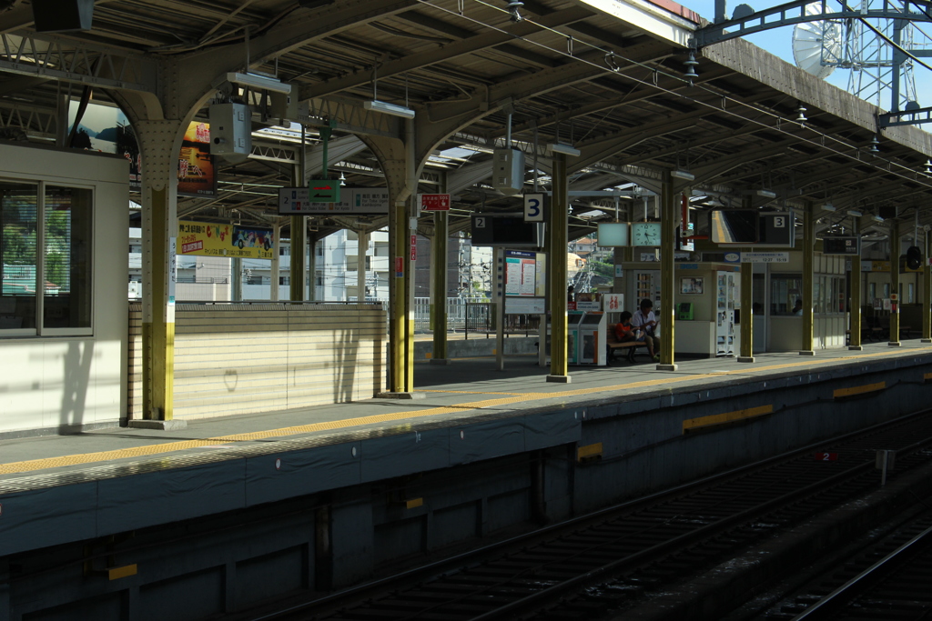 宇治山田駅 校内