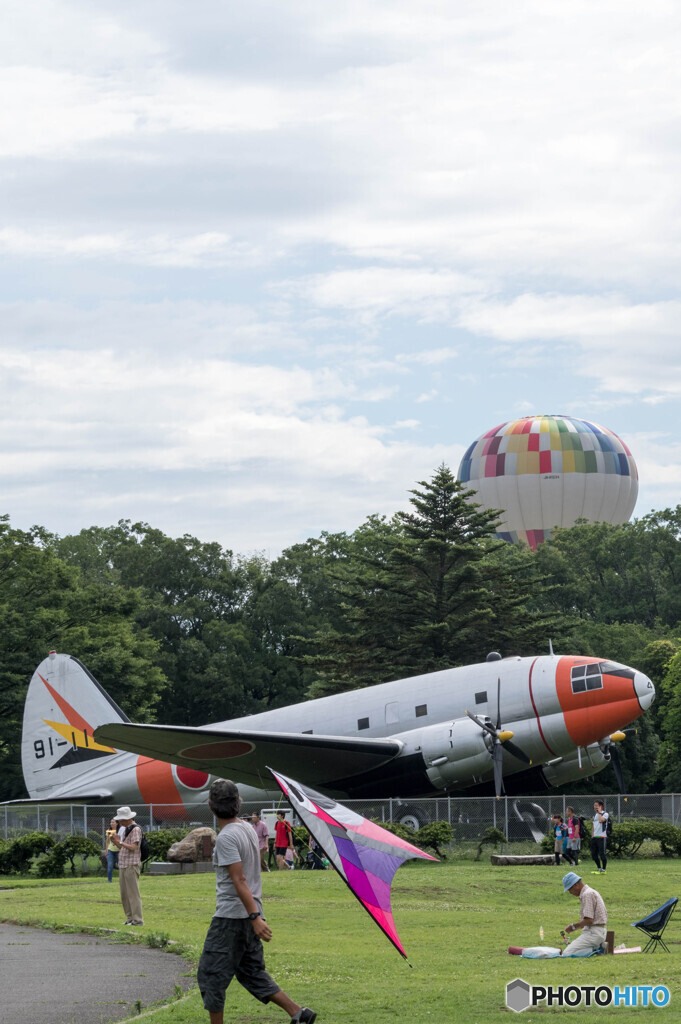 kite, plane, balloon