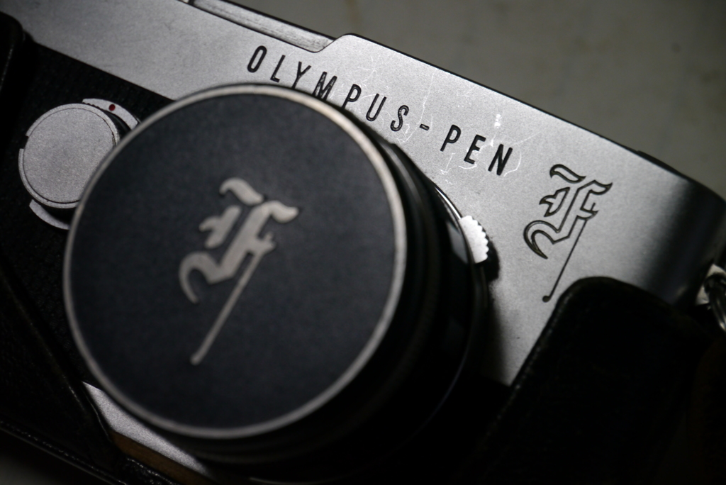 F　OLYMPUS PEN 　花文字